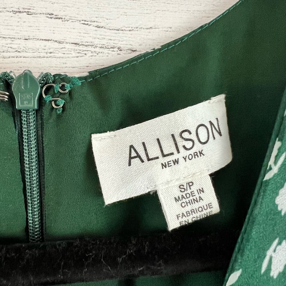 Allison New York Green White Floral Print Faux Wrap Dress Size S - Picture 6 of 10